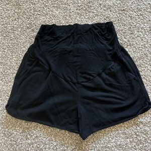 Maternity shorts